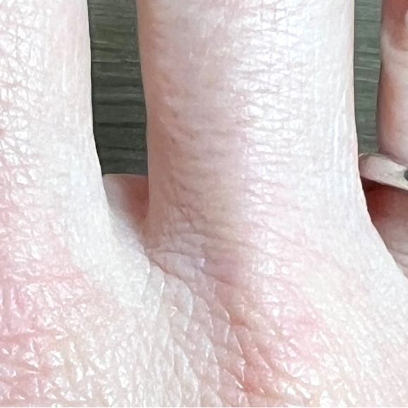 Vintage Designer HD/N Sterling Silver Diamond Bypass Band Ring, Size 6, 4g - Picture 8 of 10